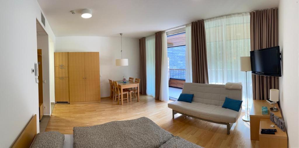 Appartement Casa Brut Premium Free Parking à Maribor Extérieur photo